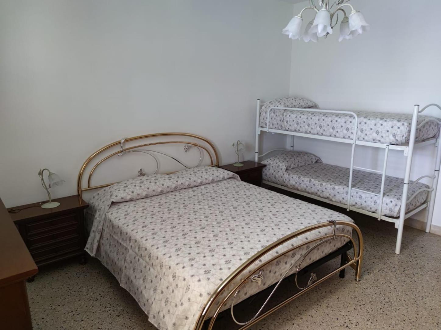 Вілла A Casa Di Nonna Maria Терразіні Екстер'єр фото